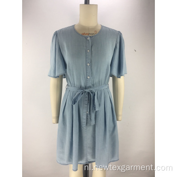 Blauwe tencel denim jurk met ronde hals